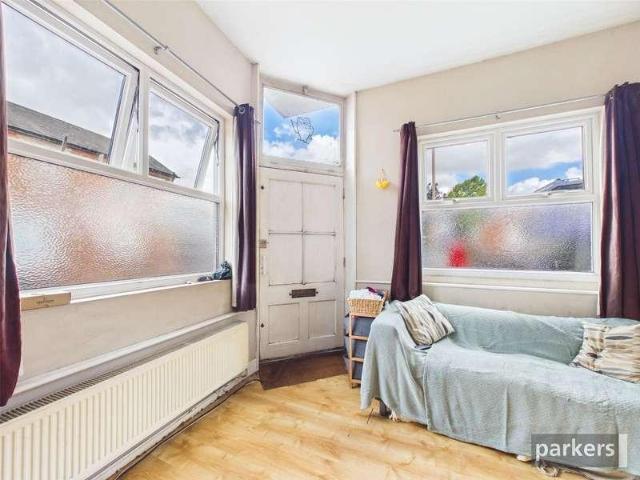 Flat for sale in Reading