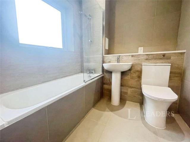 Flat for sale in Charlton Riverside, Greater London