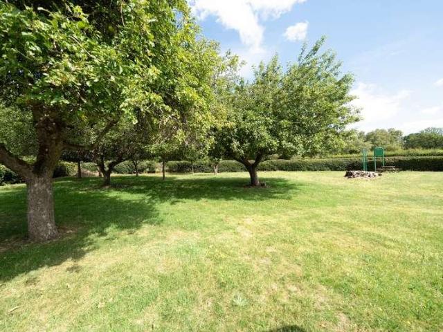 Flat for sale in Westborough, Surrey