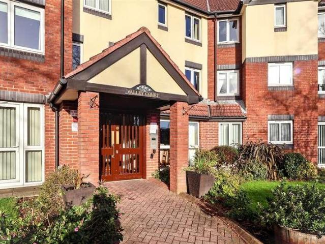 Flat for sale in Sherwood, Haddon