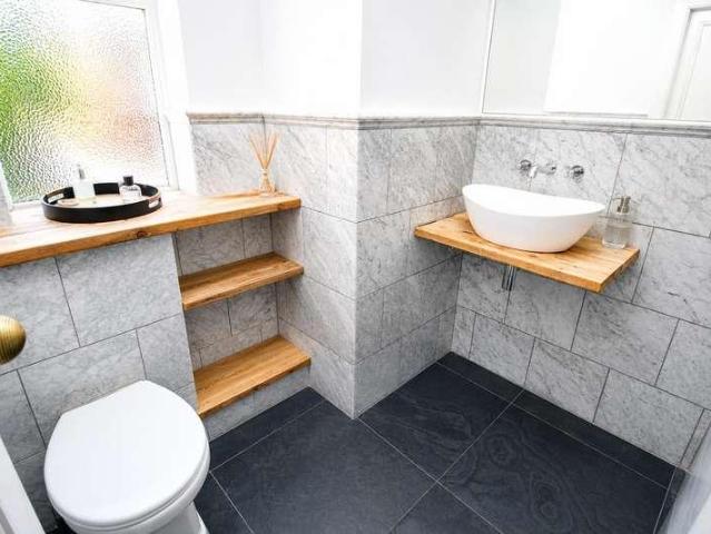 Flat for sale in Felden, Pouchen End