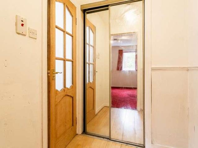 Flat for sale in Tynecastle, Gorgie