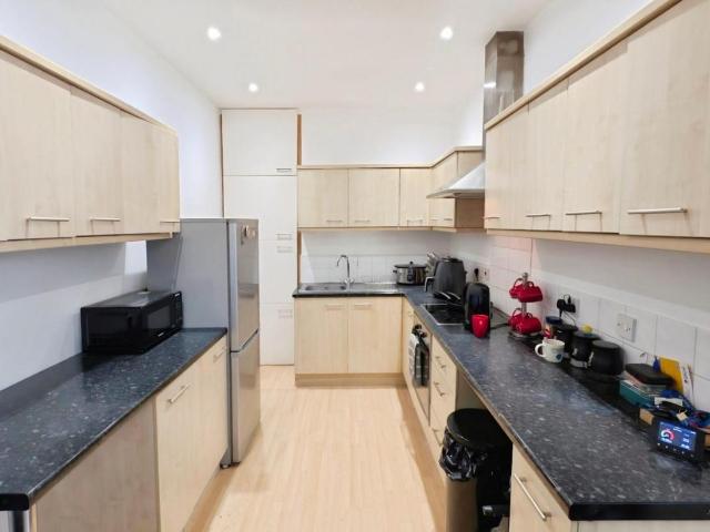 Flat for sale in Feckenham, City Of Bristol