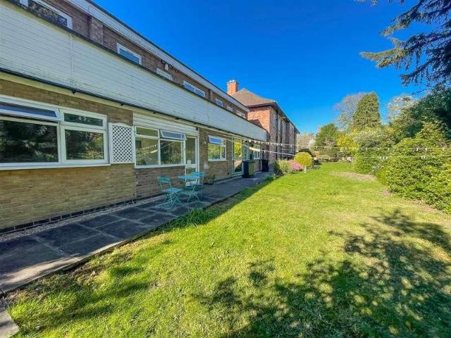 Flat for sale in Old Wharf, City Of Leicester
