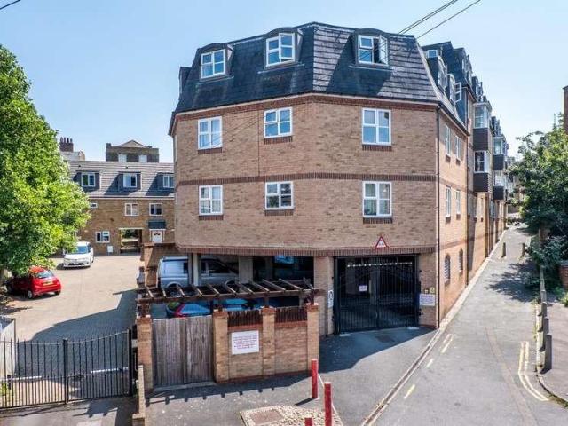 Flat for sale in Troy Town, Rochester