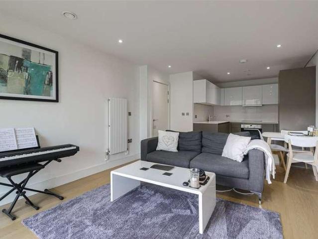 Flat for sale in Greater London