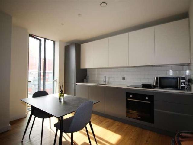 Flat for sale in Georgia, Greater Manchester
