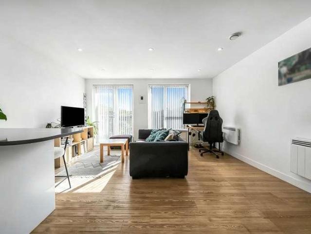 Flat for sale in Westfield, Woking