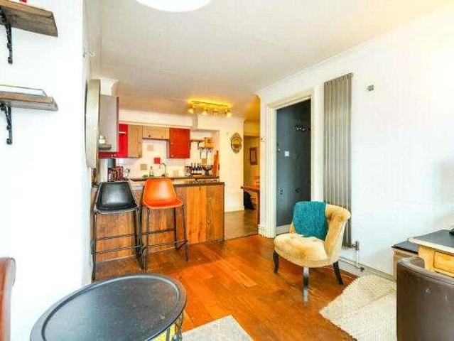 Flat for sale in The Slade, Oxfordshire