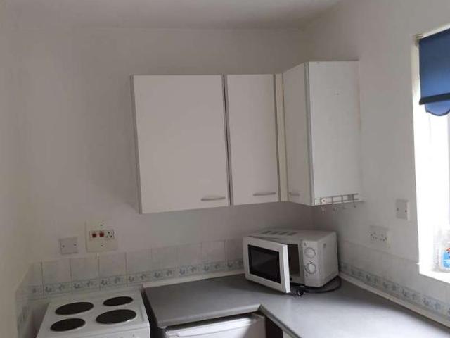 Flat for sale in Broadfield, Glynde