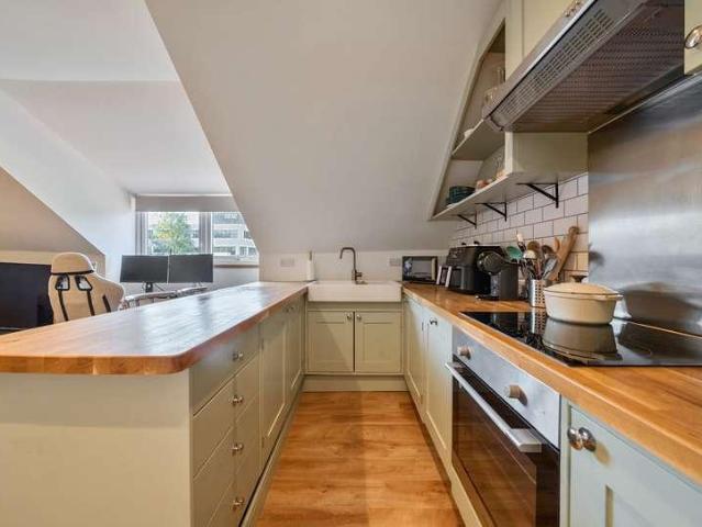 Flat for sale in Paintworks, Bristol