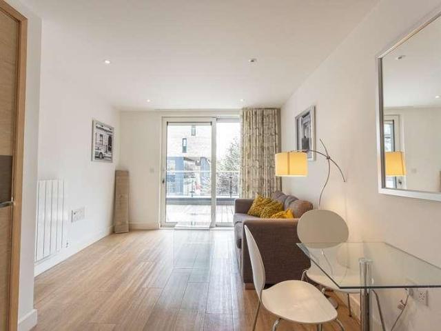 Flat for sale in London Borough of Lewisham, Greater London