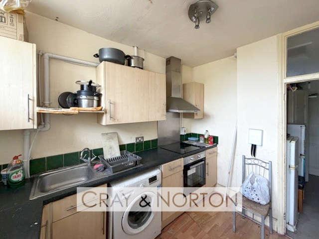 Flat for sale in London Borough of Croydon, Greater London