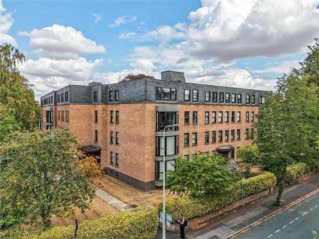 Flat for sale in The Slade, Oxfordshire