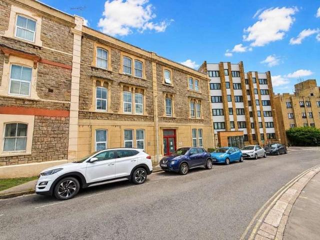 Flat for sale in Weston-super-mare, North Somerset