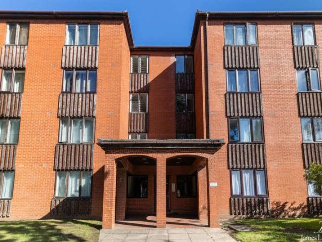 Flat for sale in Harborne, West Midlands