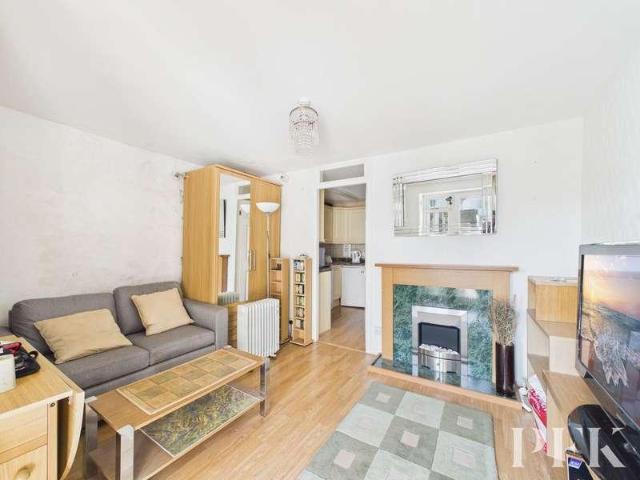 Flat for sale in Keswick