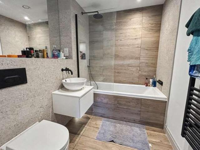 Flat for sale in Poole