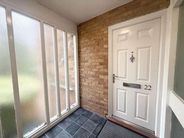 Flat for sale in Stourbridge, West Midlands