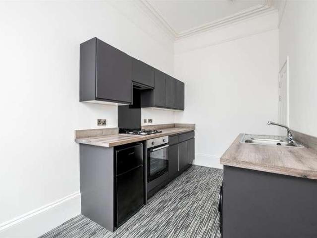 Flat for sale in Stonehouse, Mount Wise
