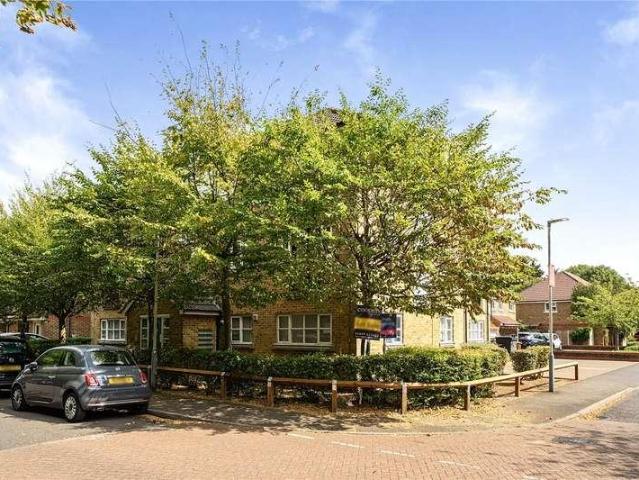 Flat for sale in Greater London