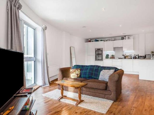 Flat for sale in Guildford Park, Westborough