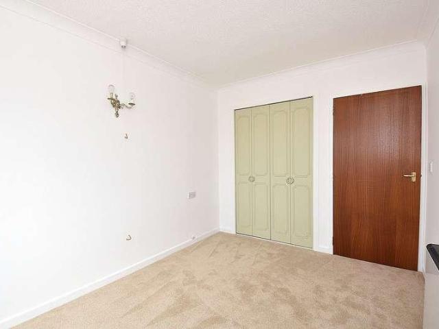 Flat for sale in Wincanton, Somerset
