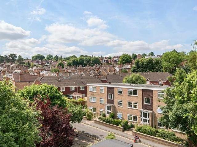 Flat for sale in Charlotteville, Westborough