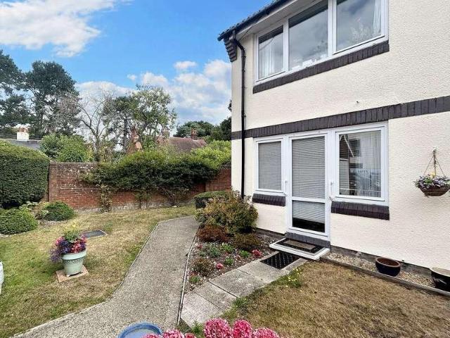 Flat for sale in Hythe and Dibden, Ashurst Bridge