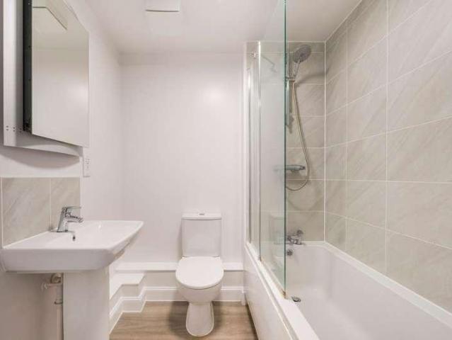 Flat for sale in Wokingham