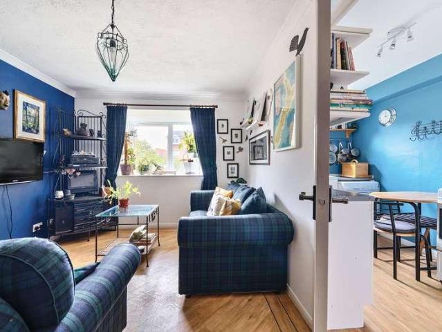 Flat for sale in Romford, London Borough of Havering