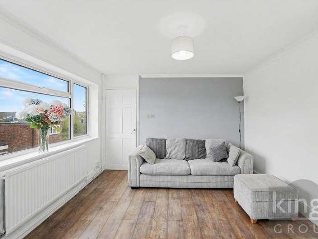 Flat for sale in Latton Bush, Harlow