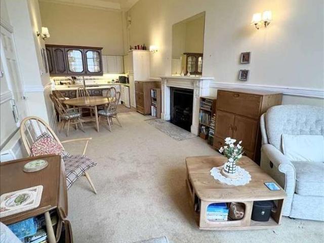 Flat for sale in Pengrugla, St. Ewe