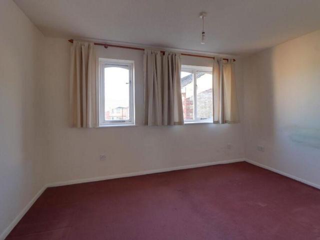 Flat for sale in Fishers Green, Shephall