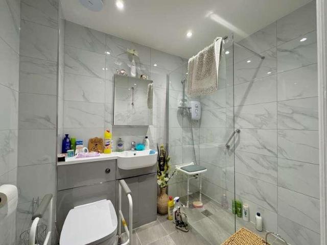 Flat for sale in Prittlewell, Alton Barnes