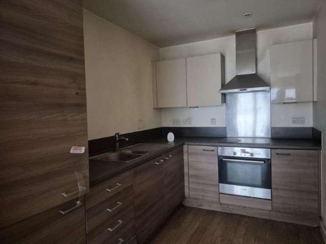 Flat for sale in Swanscombe and Greenhithe, Monks Orchard