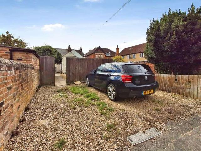 Flat for sale in Barholm, Lincolnshire