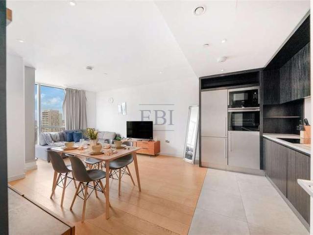 Flat for sale in London Borough of Tower Hamlets, Greater London