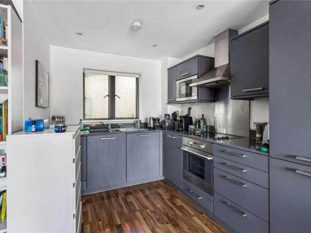 Flat for sale in Barnsbury, Greater London