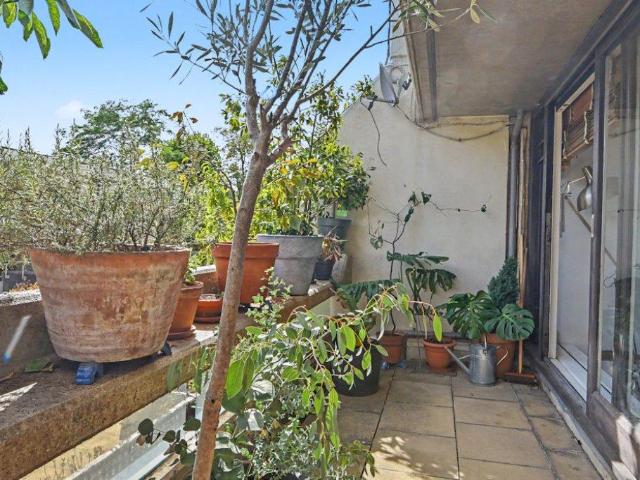 Flat for sale in Dartmouth Park, Greater London