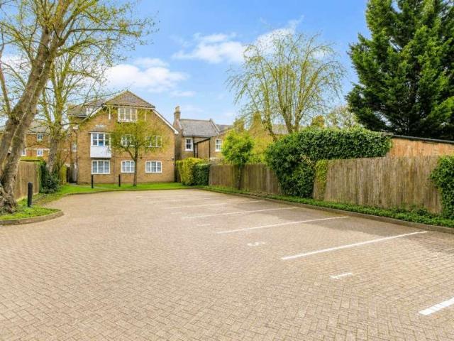 Flat for sale in London Borough of Harrow, Greater London