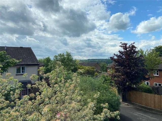 Flat for sale in Wrecclesham, Fole