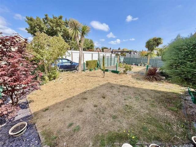 Flat for sale in Poole