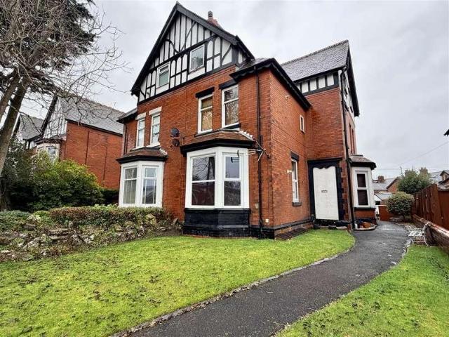 Flat for sale in Lytham, Lancashire