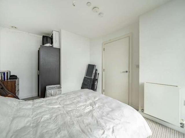 Flat for sale in Georgia, Greater Manchester
