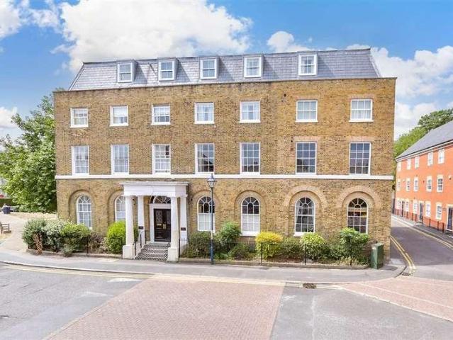 Flat for sale in Hythe, Folkestone