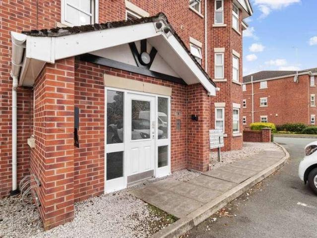 Flat for sale in Latchford, Warrington