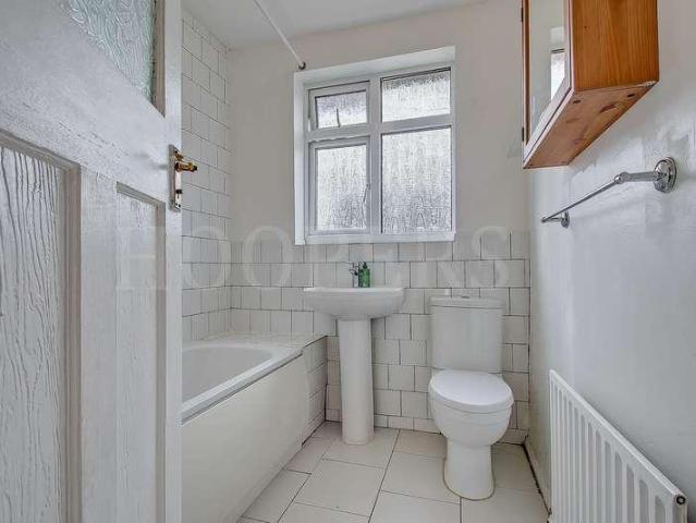 Flat for sale in Greater London