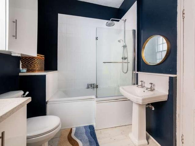Flat for sale in Caldecott, Dromore