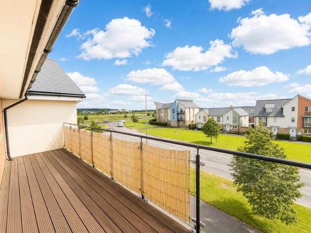 Flat for sale in Haywood Village, Weston-super-mare
